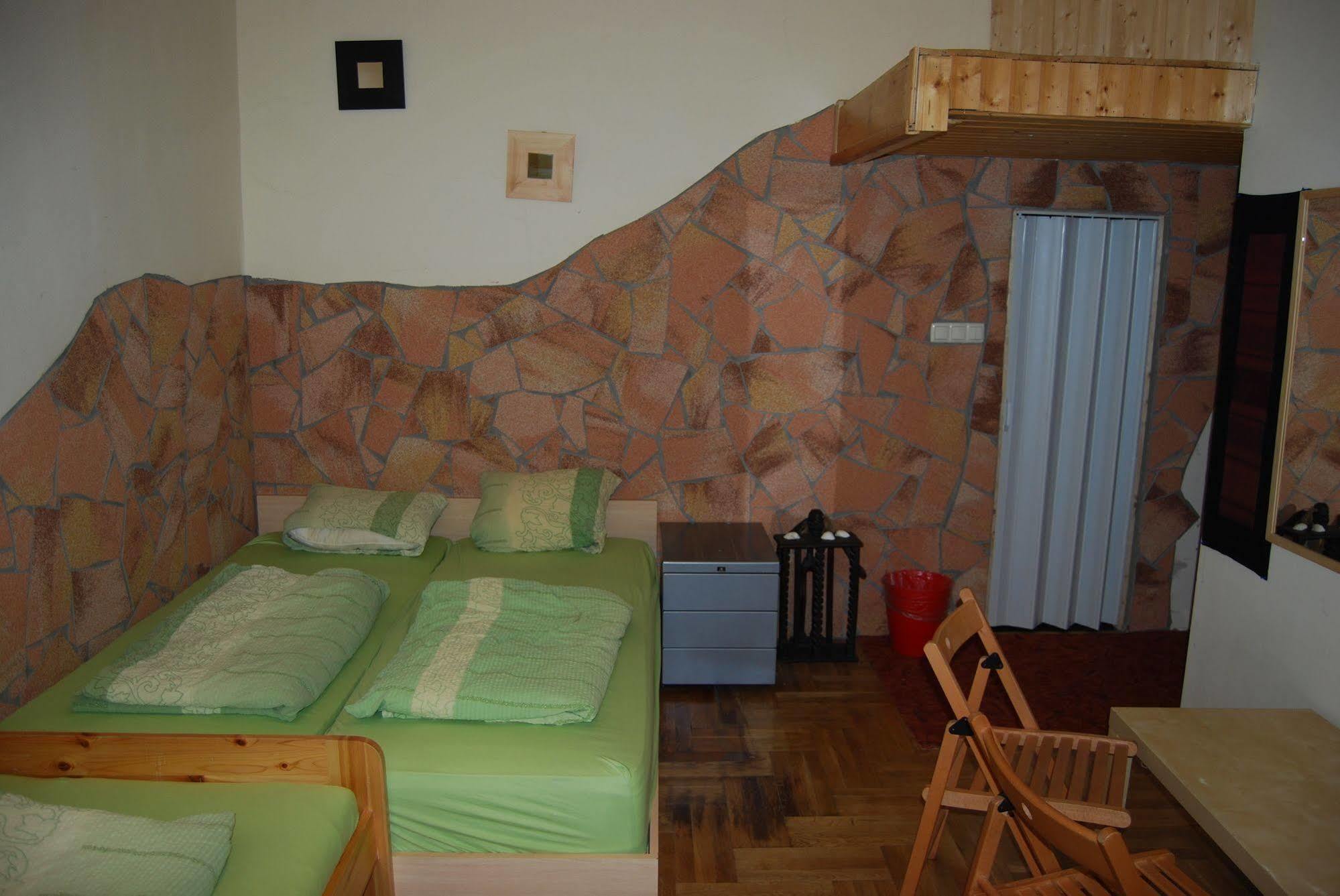 Budapest Centrum Cozy Hostel מראה חיצוני תמונה