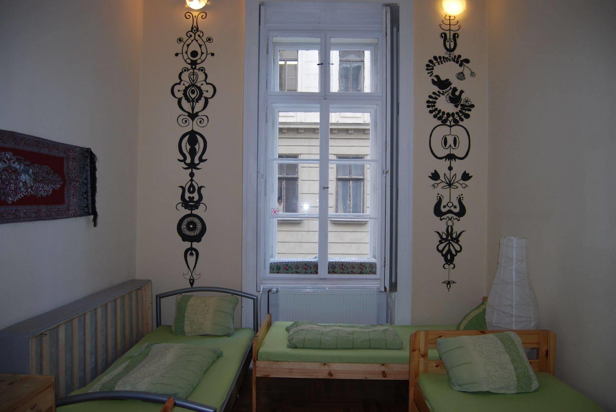 Budapest Centrum Cozy Hostel מראה חיצוני תמונה