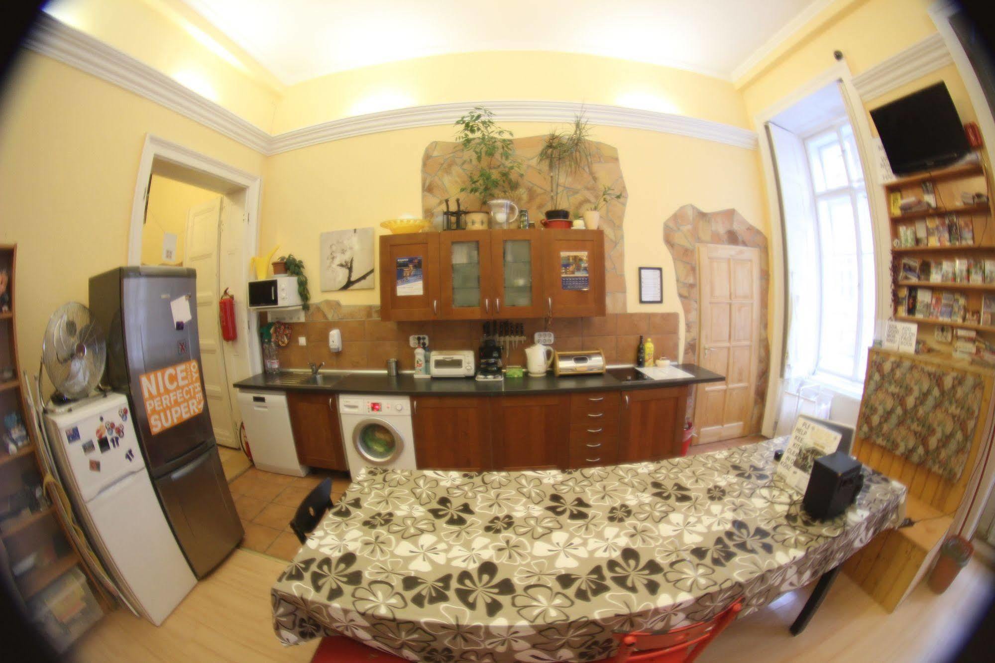 Budapest Centrum Cozy Hostel מראה חיצוני תמונה